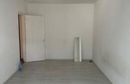 Garsoniera, 26 mp utili, etaj intermediar, zona Burdujeni