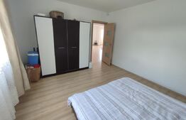 Casa/pensiune/casa de vacanta, 230 mp Cacica!