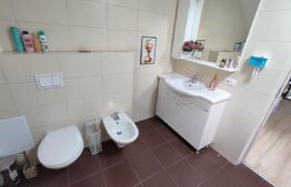 Casa/pensiune/casa de vacanta, 230 mp Cacica!