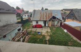 Casa la rosu, 1700 mp teren, Radauti