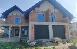 Casa tip duplex finisat, 140 mp, Radauti