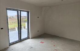 Casa tip duplex finisat, 140 mp, Radauti