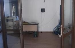  Spatiu prestari servicii, parter, strada principala, 220 mp, Obcini