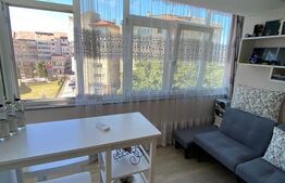 Apartament 3 camere, 80mp, etaj 3, zona centrala 