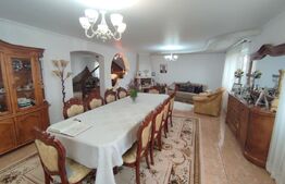 Casa premium central Iaslovat, 300 mp