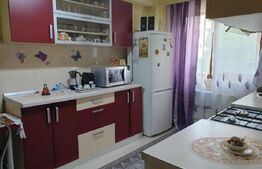 Apartament 3 camere, 82mp, etaj intermediar, zona Piață Burdujeni