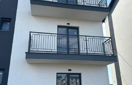 Apartament 3 camere, etaj intermediar, bloc nou,  Radauti