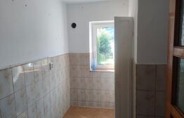 Apartament 2 camere, central, etaj intermediar ,Putna