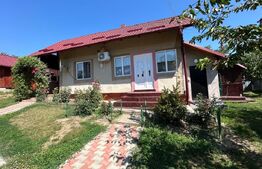 Casa individuala , garaj , teren 3500 mp , zona Adancata 