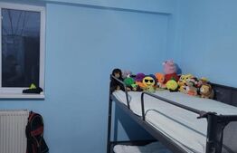 Apartament 4 camere, etaj intermediar , centru Dorohoi