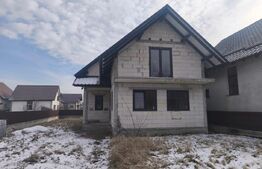 Casa semifinisata, 4 camere, 170mp, 500mp teren, Radauti