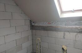 Casa semifinisata, 4 camere, 170mp, 500mp teren, Radauti