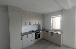 Apartament 3 camere, etaj intermediar, Radauti