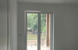 Apartament 3 camere, etaj intermediar, Radauti