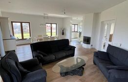 Casă individuală, P+1+M,  teren 6000 mp - zona Spătărești