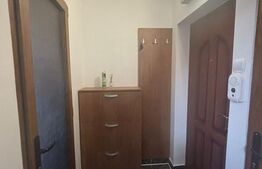 Apartament 2 camere, etaj intermediar, zona Liceu Petru Rares