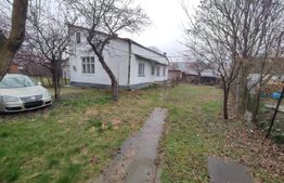 Casă Central în Radauți, teren 1500 mp