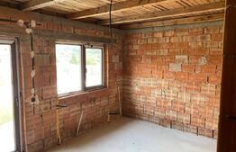 Vânzare casă la roșu Vatra Dornei