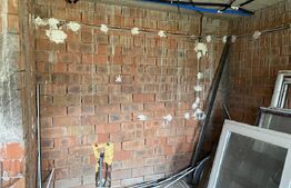 Vânzare casă la roșu Vatra Dornei