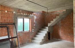 Vânzare casă la roșu Vatra Dornei