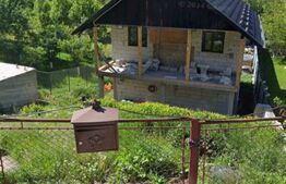 Casă la roșu,  Gura Humorului