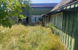 Casa demolabila+1200 mp teren, Radauti