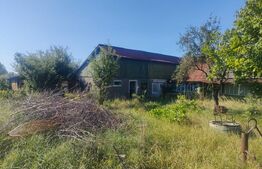 Casa demolabila+1200 mp teren, Radauti