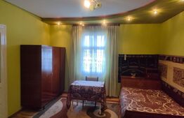 Casa cu 4 camere, zona centrala, Putna