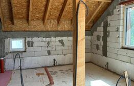 Apartament la rosu, 76mp, zona Universitatii