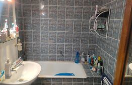Apartament 2 camere semidecomandat, etaj intermediar, Radauti