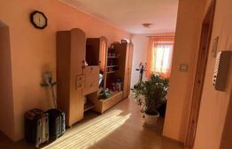 Apartament 3 camere, 63mp, decomandat, Siret