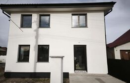 Casa la rosu cu 5 camere, 144mp utili, Radauti