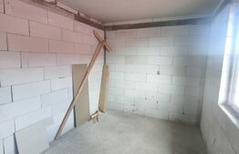 Casa la rosu cu 5 camere, 144mp utili, Radauti