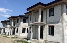 Casa la rosu cu 5 camere, 144mp utili, Radauti