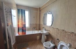 Apartament de inchiriat cu 2 camere, 80 mp, etaj intermediar , Radauti