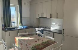 Apartament de inchiriat cu 3 camere, etaj 2, Radauti