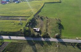 Teren intravilan 7500 mp , 100ml front la E85, Ratos, Radauti