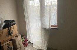 Casa de Vanzare , Adancata 