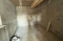 Casa individuala 240mp, semifinisat, loc.Dolhasca