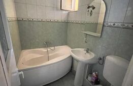 Apartament 3 camere,  72 mp - zonă Centrală 