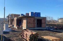 Case 3 camere, 115mp, zona Tisauti