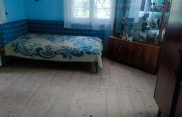 Casa + teren 860 mp , Radauti