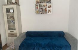 Apartament 4 camere, Ostra