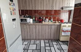 Apartament 4 camere, Ostra