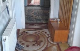 Apartament la casa, zona centrala, 100 mp utili, Radauti