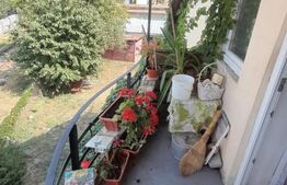 Apartament la casa, zona centrala, 100 mp utili, Radauti