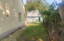 Casa renovabila/demolabila+ teren 891 mp, Radauti