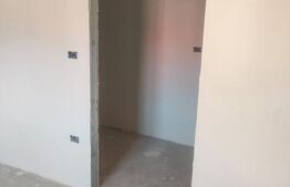 Casa in zona centrala semifinisata, 180mp utili, Radauti