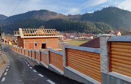 Teren Intravilan cu construcție la Roșu - Sadova, Județ Suceava