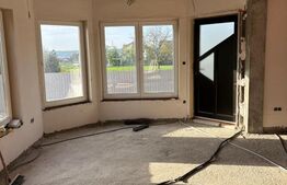 Casa individuala la semifinisat, loc.Salcea